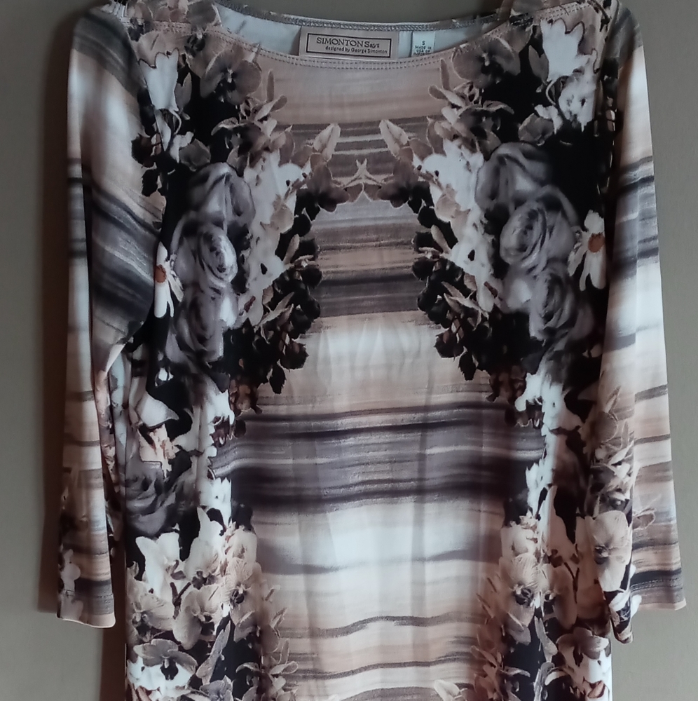 Simonton Says Size S Long Flowered Shirt